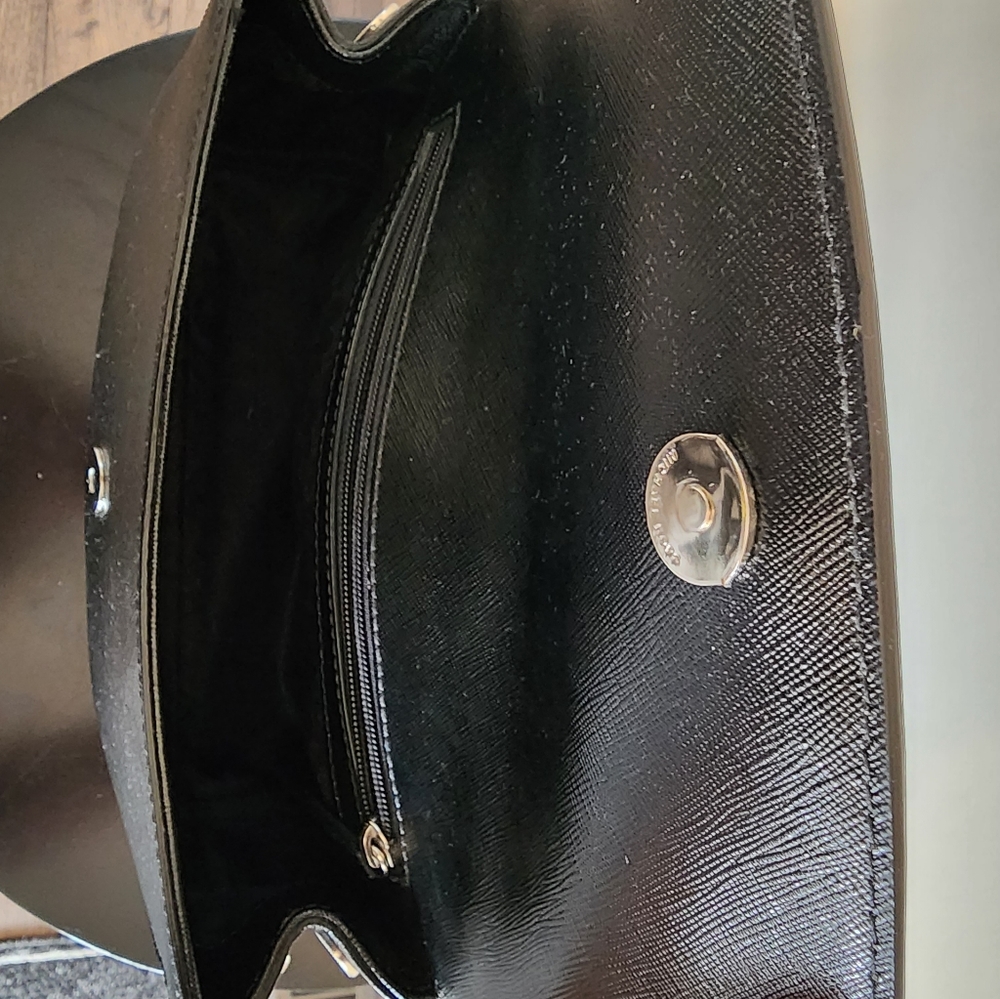 Michael Kors Small Ava Bag - Picture 4 of 7